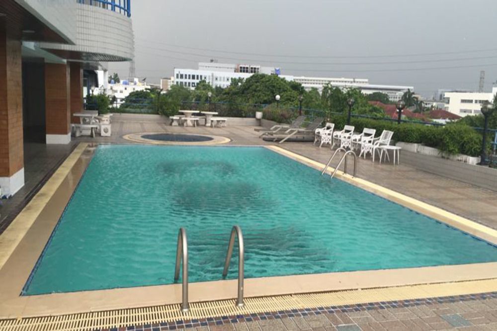 Cnk Mansion Aparthotel Bangkok Exterior photo